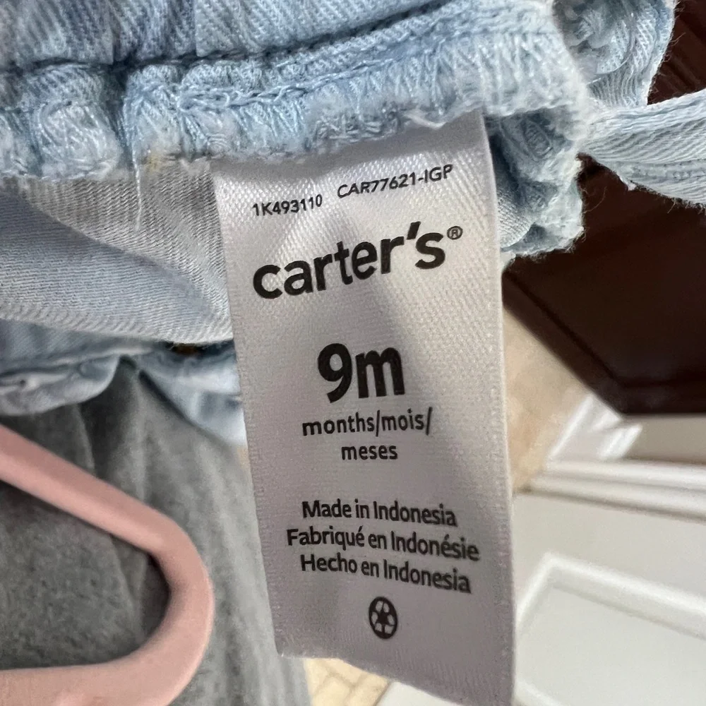 NWOT Carter’s 9M Blue and White Floral Girls Overalls Jumpsuit